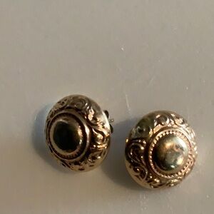 Elegant Gold Stud Earrings